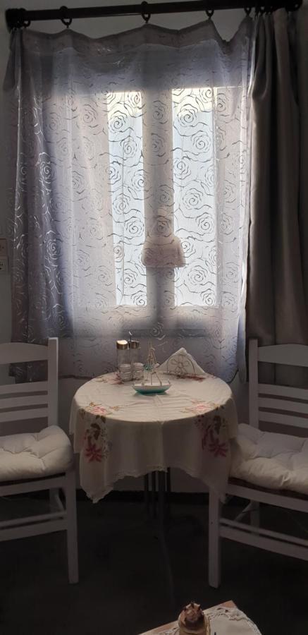 Leiva Room Perissa  Exterior photo